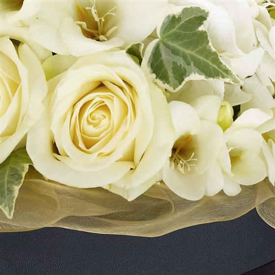 Hydrangea shop and roses